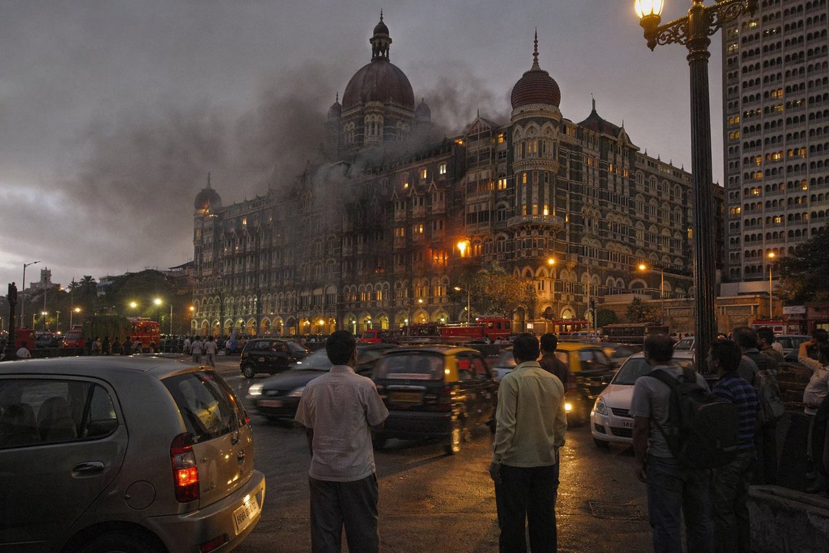 'City of Mumbai on 26th November, 2008 at 10 AM, 6 PM, and 9 PM.' 我没有提供任何关于具体事件或确切地点的背景,但…