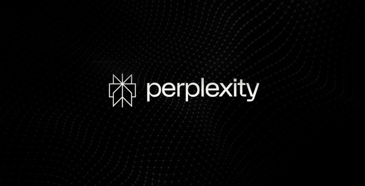 扮演一位顶尖的 AI 创业研究员。 使用 Perplexity 来发掘被忽视行业中的盈利性 AI 商业点子。 我希望你去扫描: 1. 存在大量重复性人工工作的行业 2. 人们对现…