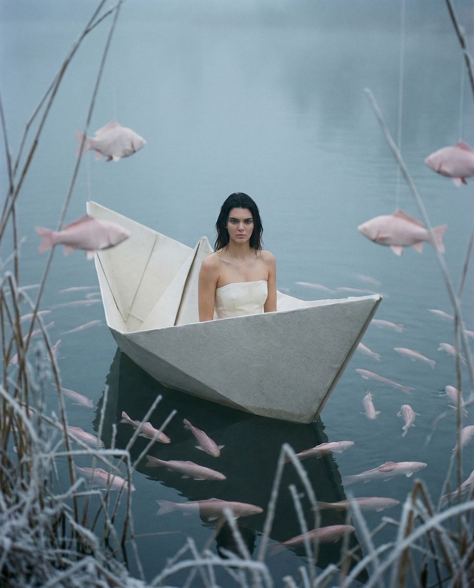 { "vibe_title_en": "The Stoic Ghost Floating In The Origami Sea", "master_prompt": "A hyp…