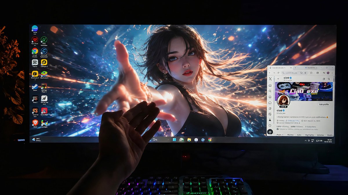 无镜头移动,无突破,无剪辑。 提示2 图像1 —— 匹配桌面照片和角色作为参考。 4K 电影质感,5 秒,无剪辑。第一人称视角。 角色:同一位动漫少女 ——…