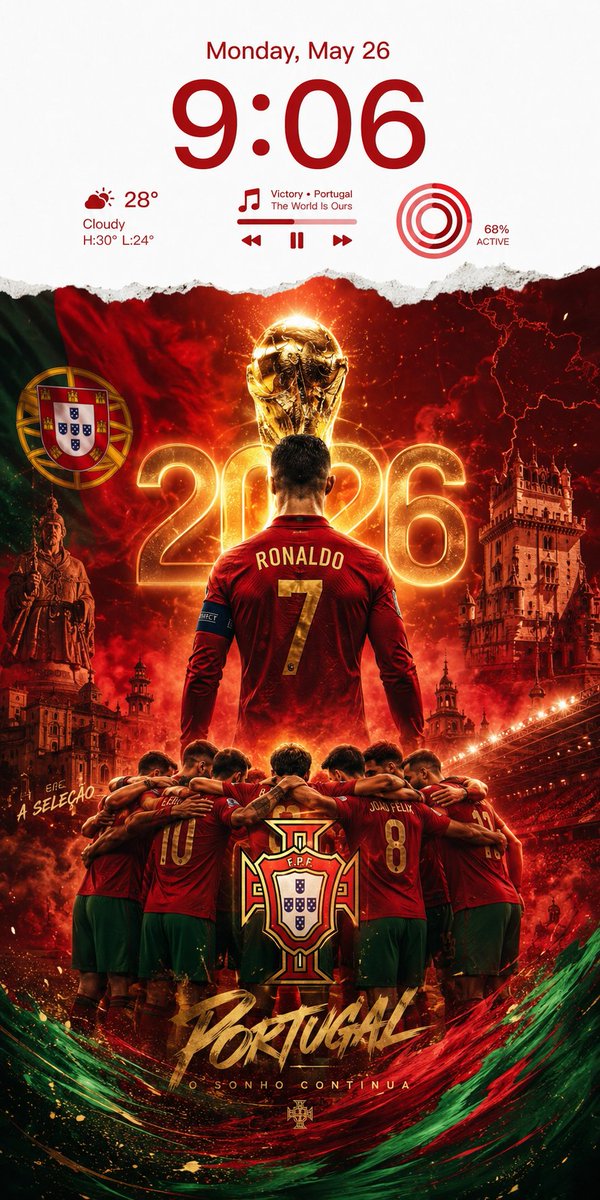 受葡萄牙2026年国际足联世界杯之旅启发打造的至尊级足球智能手机锁屏壁纸。整体构图以惊艳的红、绿、金三色调为主导。画面核心是一位传奇葡萄牙足球队长背对镜头，身…
