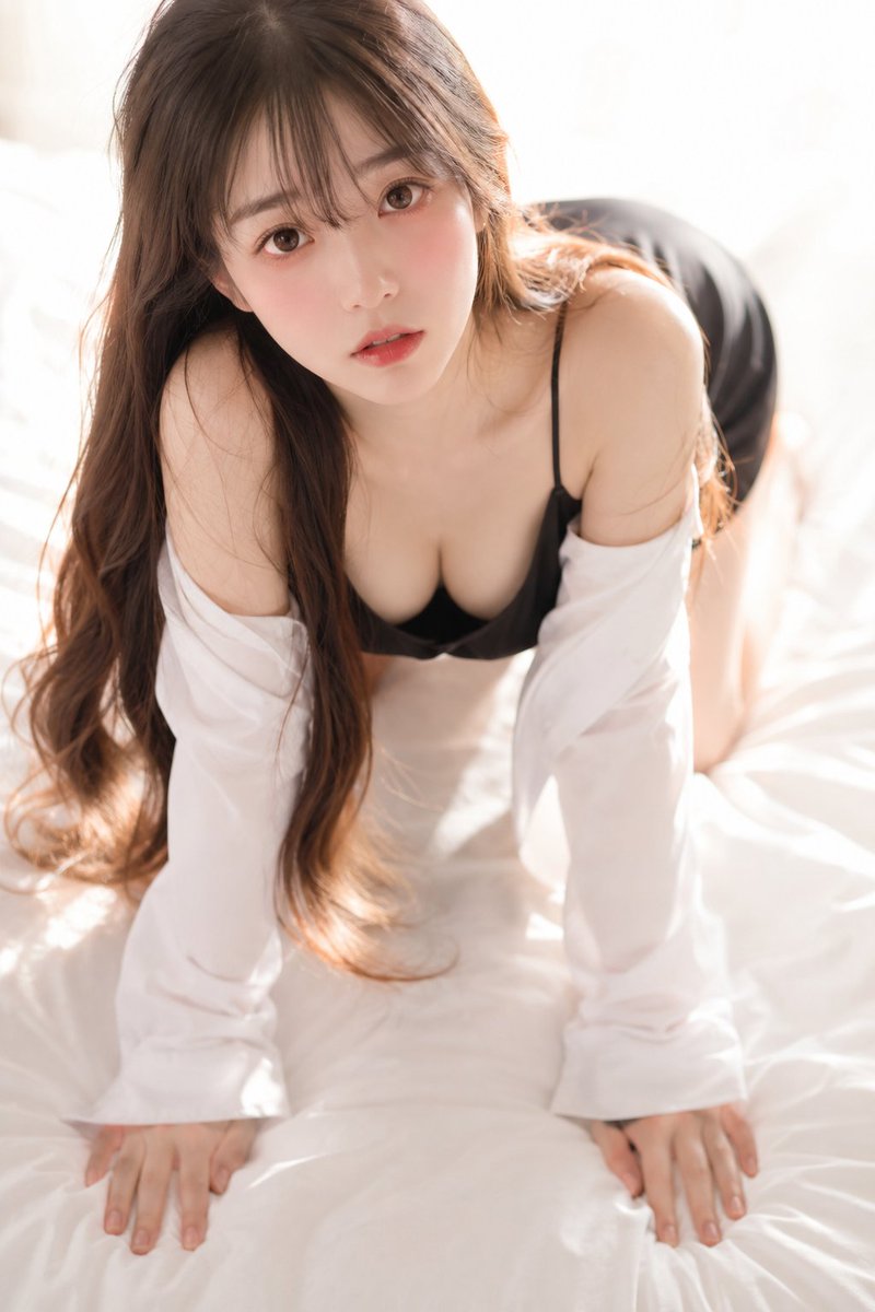 翻译此源提示词供阅读和搜索。仅调用一次translate_prompt。按原样保留网址、JSON键、命令标志、括号、占位符、代码和参数值。不要总结或添加评论。 如果你有这样的女朋…