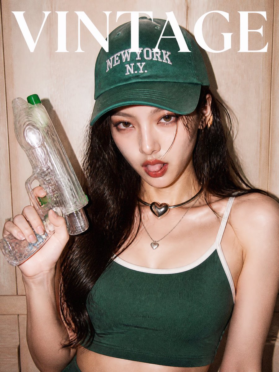 不妨试试用这个提示词，为自己或女朋友/妻子生成一张惊艳的杂志风格人像 🤔 #AIart️️️️️️️️️️️️️️️️️️️️️️️️️️️️️️️️️️️️️️️️️️️️️️…