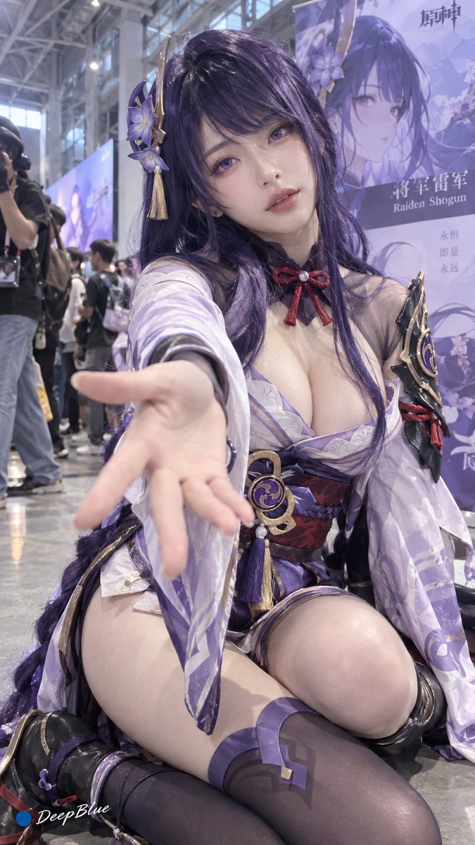 【角色池】 不知火舞、蒂法、2B、艾达·王、吉尔·瓦伦丁、春丽、阿狸、雷电将军、八重神子、卡芙卡、娜美、女帝、纲手、明日香、约尔。 【随机场景池】 漫展会场、漫展入口、COSER…