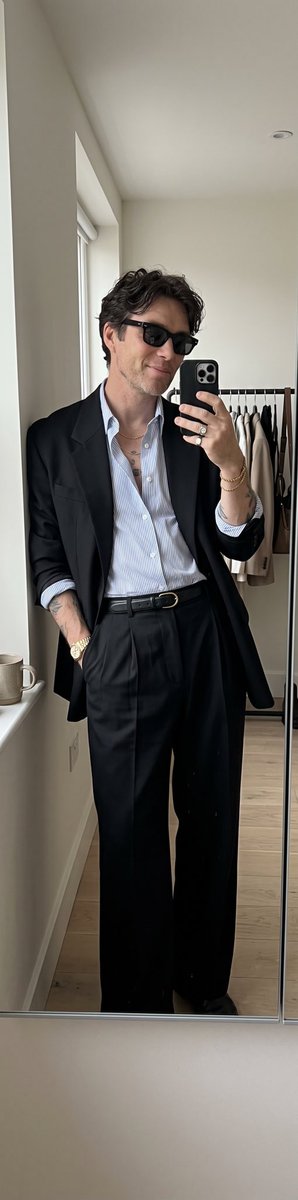 { "prompt_type": "mirror_selfie_fashion_portrait", "subject": "{{PERSON_NAME_OR_IMAGE}}"…